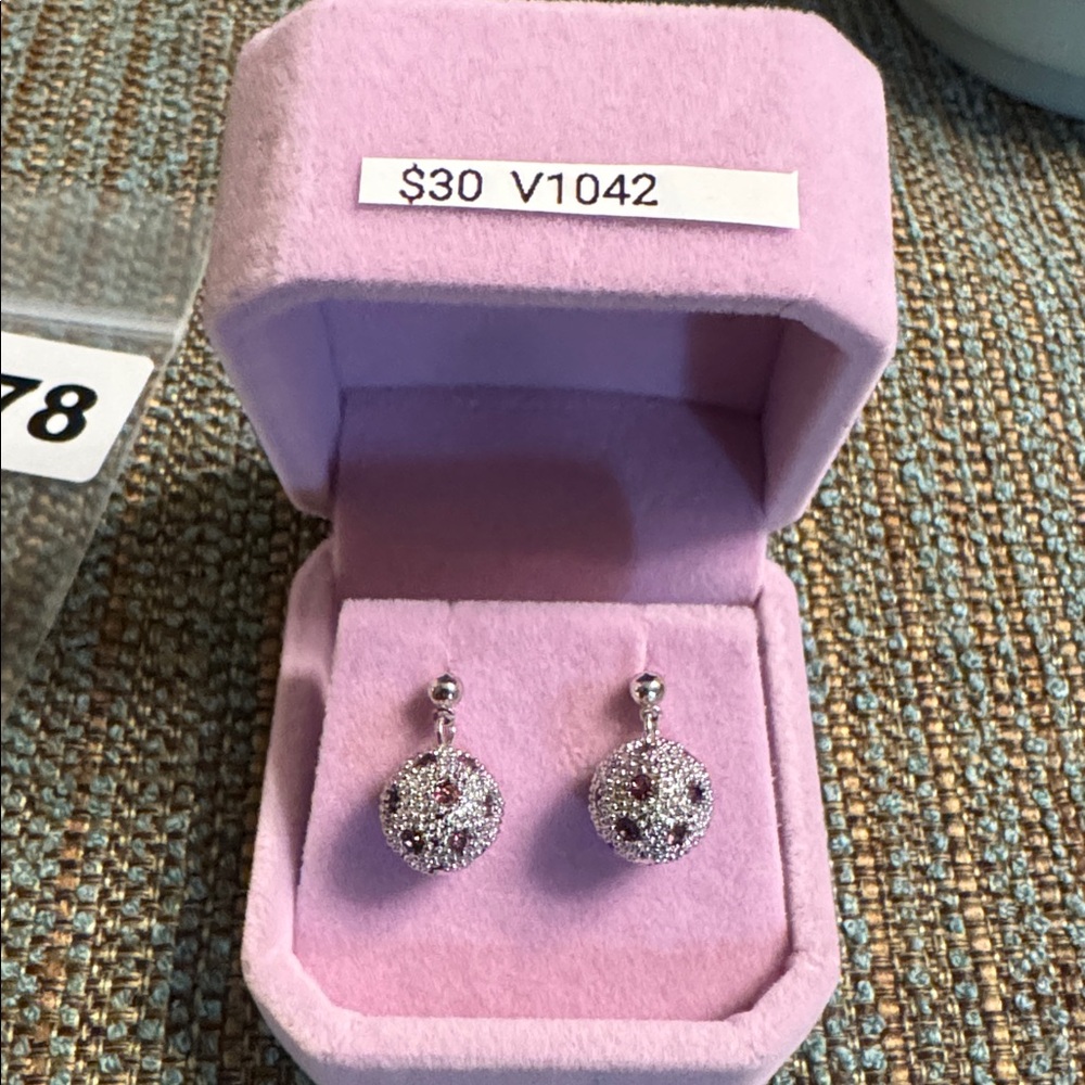 3078 Swarovski Crystal Elements Post Earrings - image 3